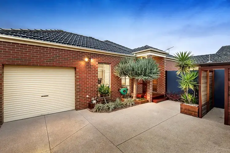8A Camden Road, Hughesdale VIC 3166