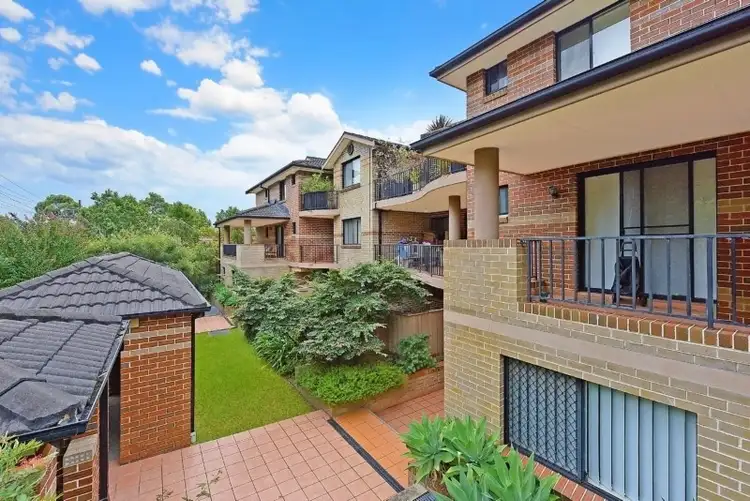 2/20-24 Muriel Street, Hornsby NSW 2077