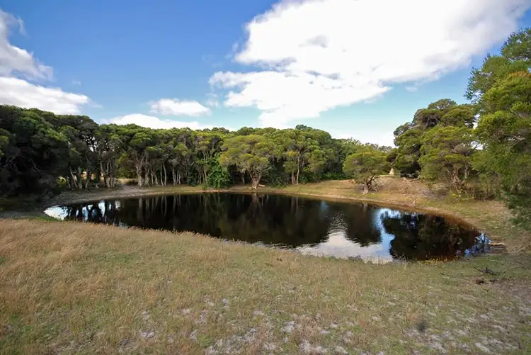 1540 Munbinea Road, Jurien Bay WA 6516