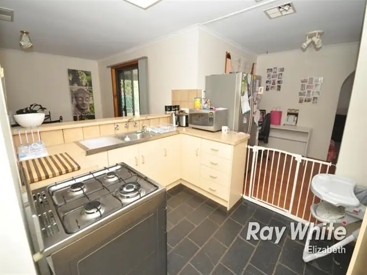 Fourth view of Homely house listing, 5 Oslo Court, Craigmore SA 5114