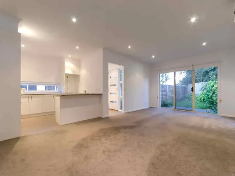 Fourth view of Homely unit listing, 1/30 Gairloch Drive, Frankston VIC 3199