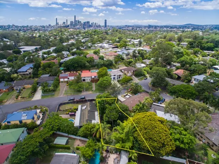 11 Eastment Street, Bardon QLD 4065