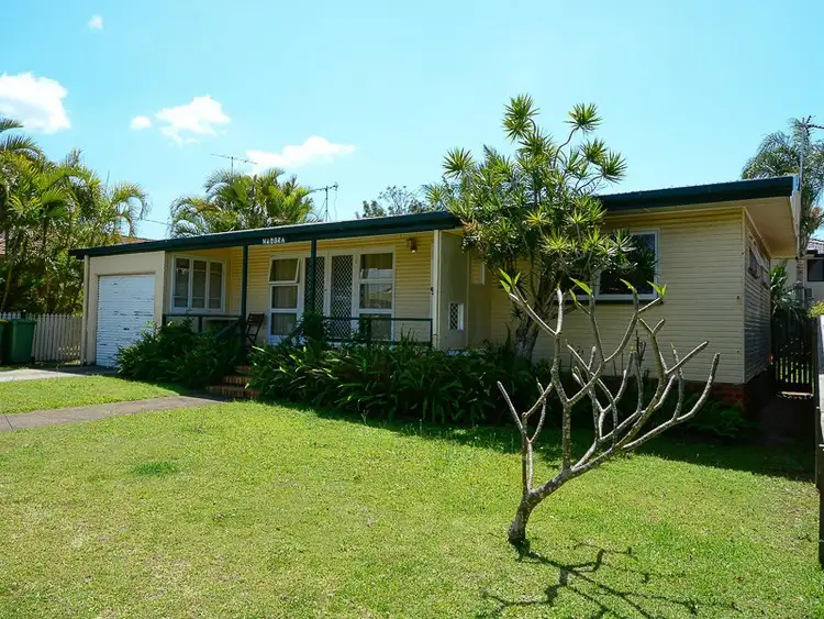 77 Broad Street, Labrador QLD 4215