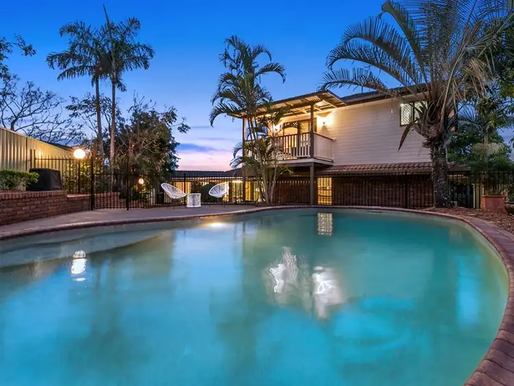 Second view of Homely house listing, 11 Leru Street, Mansfield QLD 4122