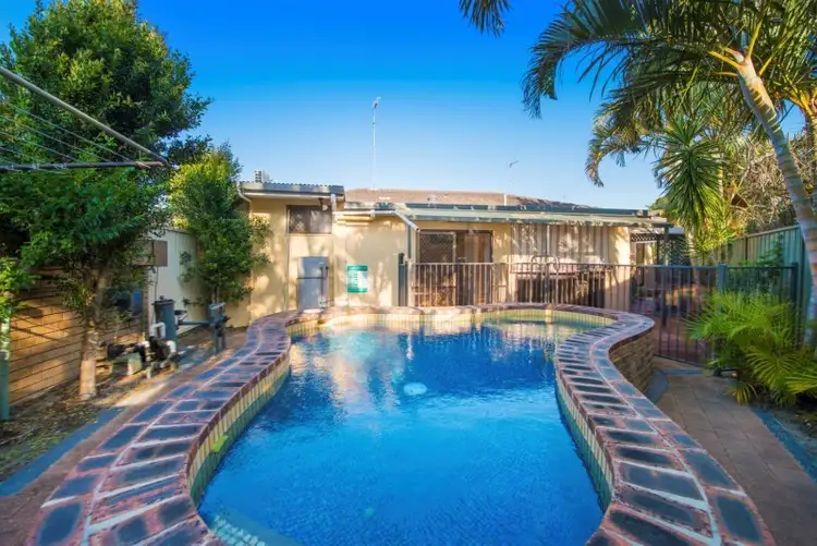 6/3 Duet Drive, Mermaid Waters QLD 4218