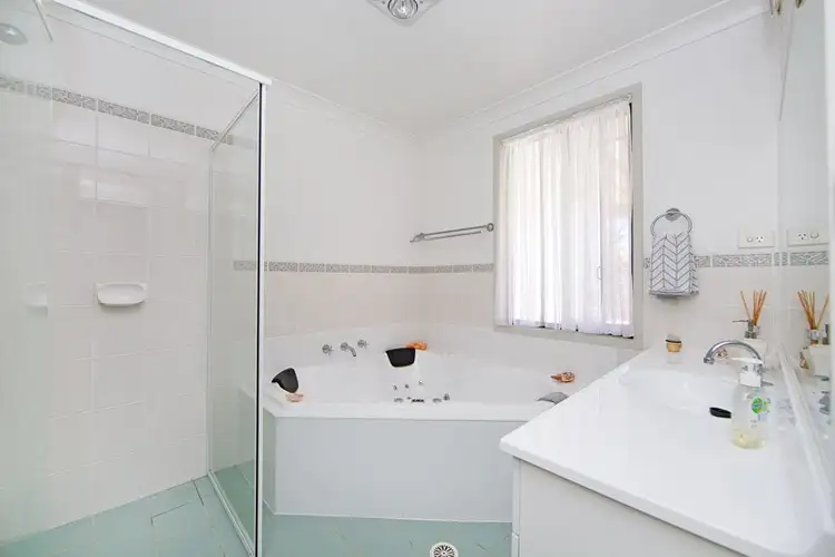 Sixth view of Homely house listing, 16 De Havilland Circuit, Hamlyn Terrace NSW 2259