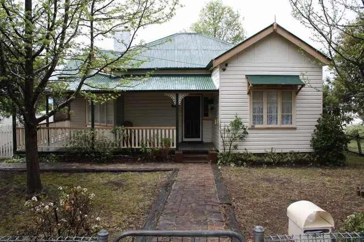 190 Meade Street, Glen Innes NSW 2370