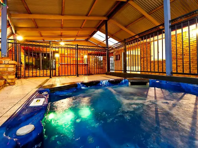 9 portsea Place, Cooloongup WA 6168