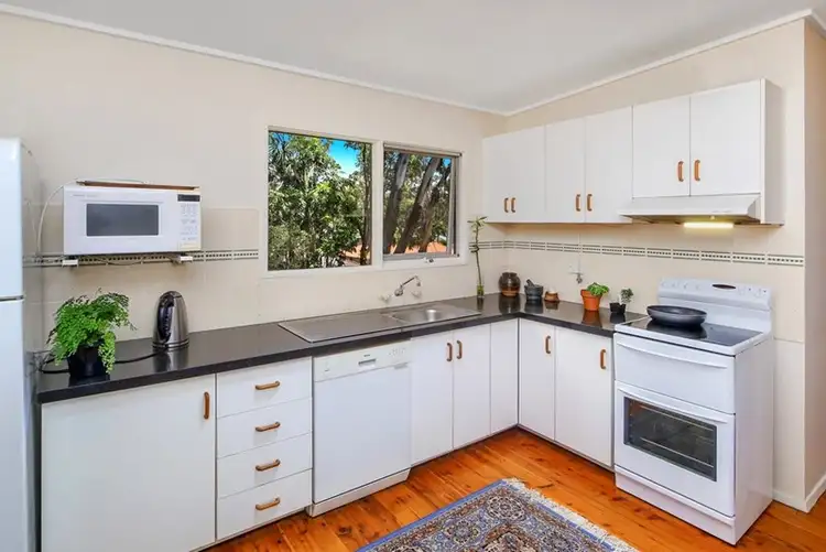 Third view of Homely house listing, 32 Elaine Avenue, Berkeley Vale NSW 2261