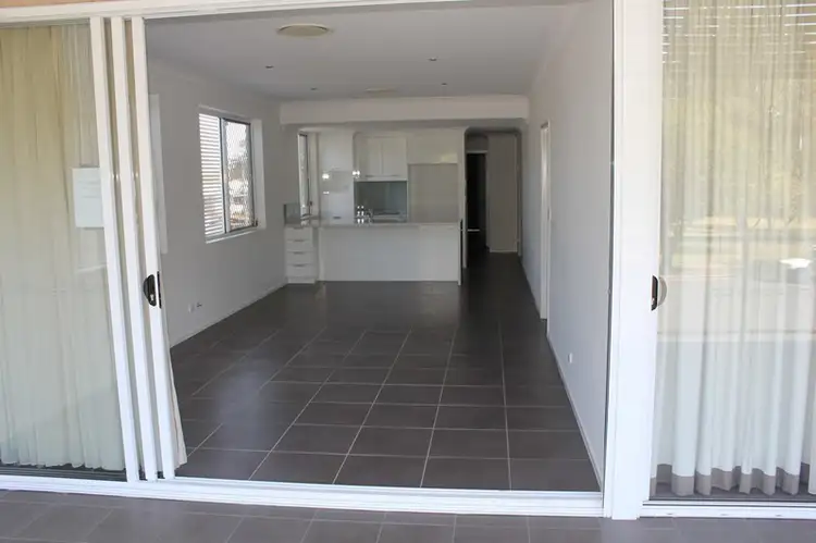 Seventh view of Homely unit listing, 5/76 Pratten Street, Dalby QLD 4405