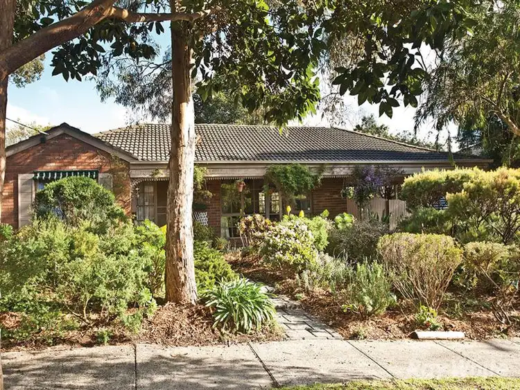 2 Picadilly Place, Wheelers Hill VIC 3150