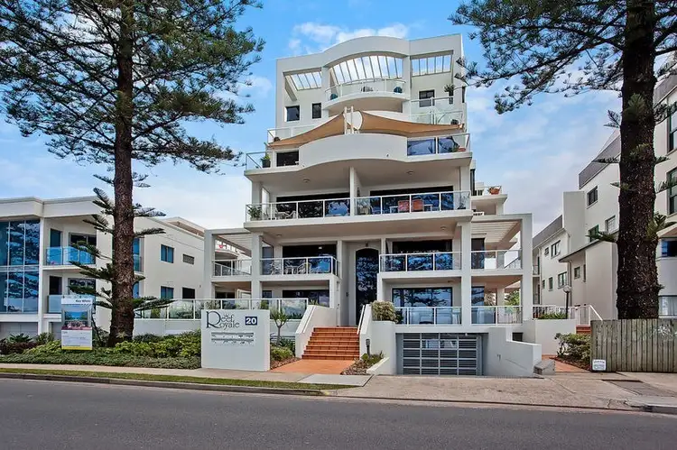 9/20 Marine Parade, Miami QLD 4220