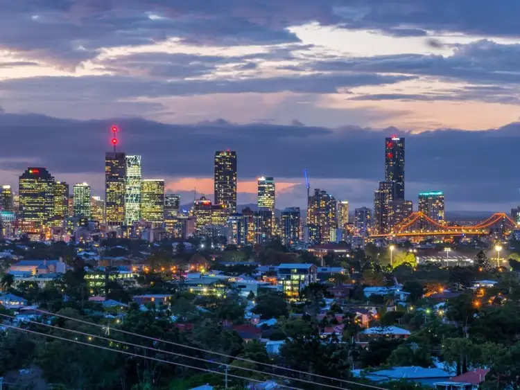 369 Chatsworth Road, Coorparoo QLD 4151