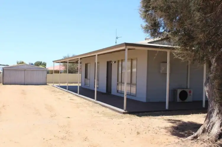 14 North Shore Drive, Dongara WA 6525