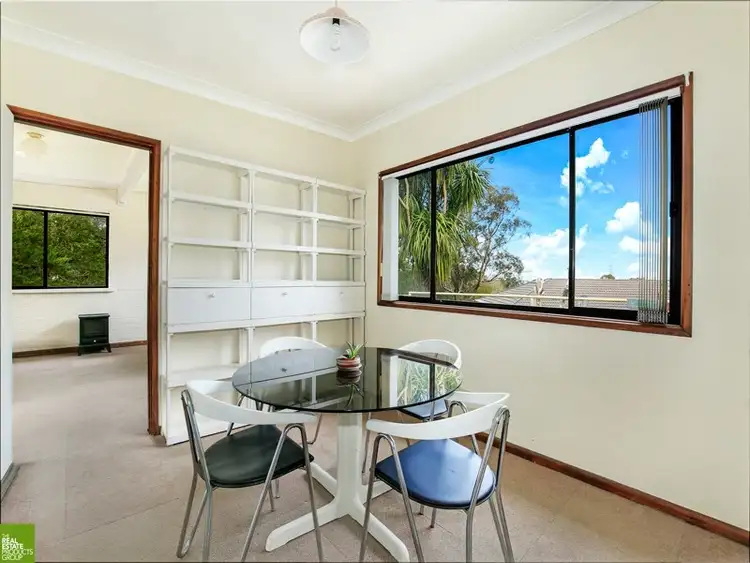 15 Loch Lomond Avenue, Farmborough Heights NSW 2526