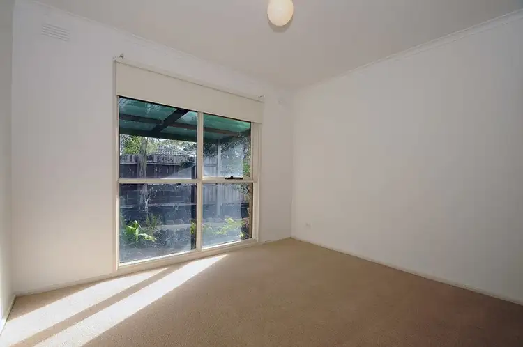 Fifth view of Homely house listing, 4 Maclean Court, Seaford VIC 3198