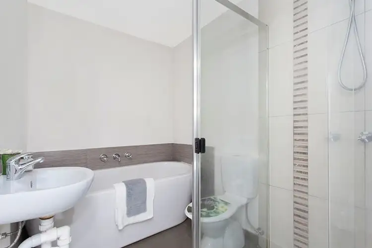 Sixth view of Homely apartment listing, 8/19 Willesden Road, Hughesdale VIC 3166