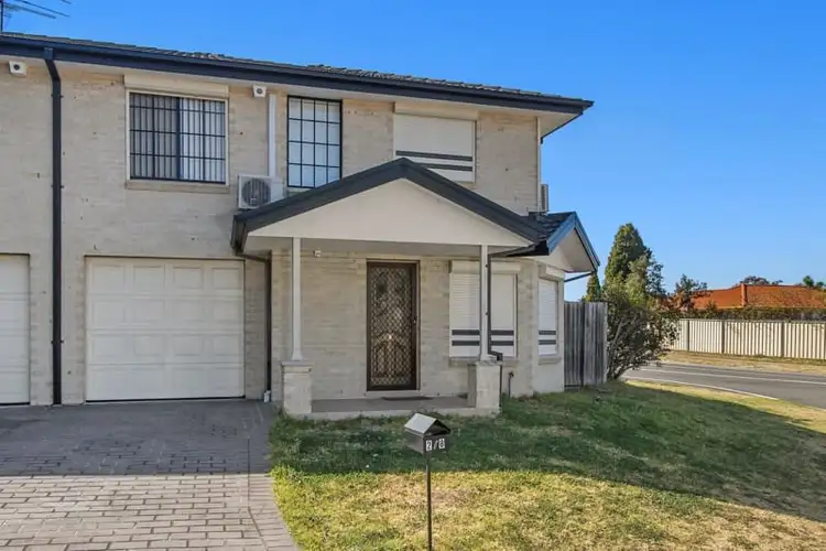 2/8 Owl Place, Green Valley NSW 2168