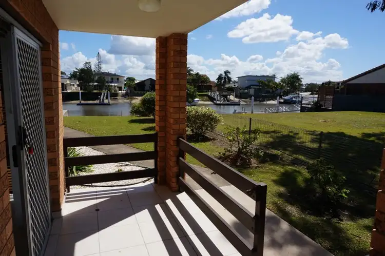 1/24 Akeringa Place, Mooloolaba QLD 4557