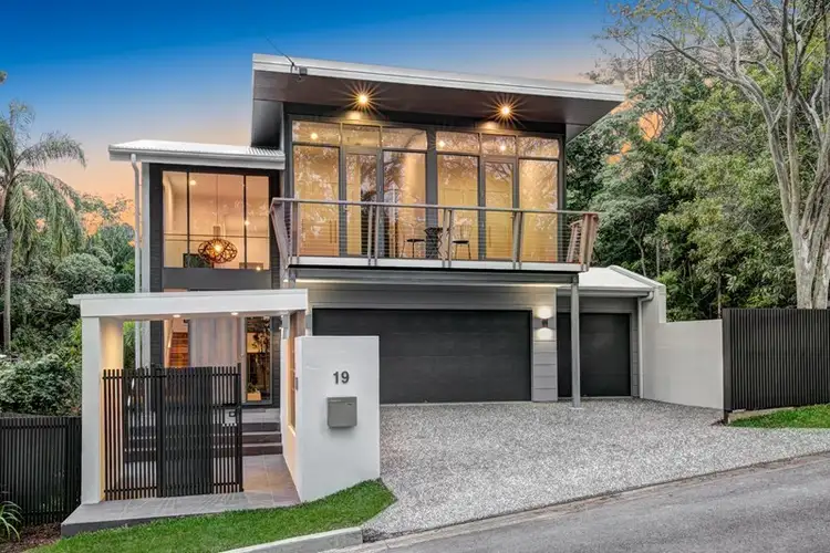 19 Colorado Avenue, Bardon QLD 4065