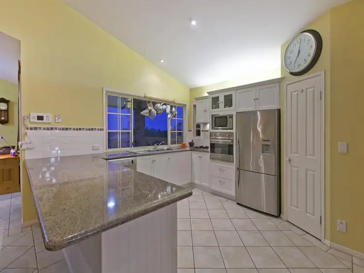 10 Sunray Place, Birkdale QLD 4159