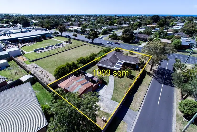 111 Eastbourne Road, Rosebud VIC 3939