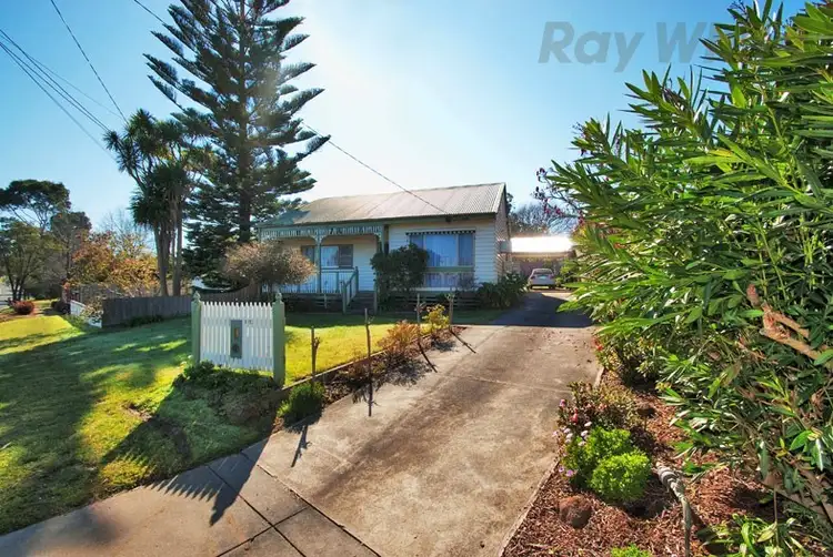 Second view of Homely house listing, 12 KALINDA Road, Croydon VIC 3136