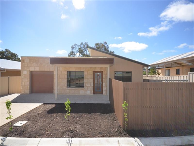 Main view of Homely house listing, Unit 7, 6 William Street, Clare SA 5453