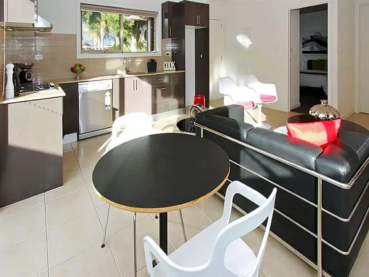 Third view of Homely unit listing, 1/5 Munro Street, Lalor VIC 3075