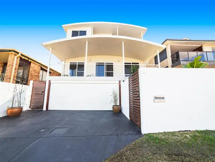 95 Ross Street, Belmont NSW 2280