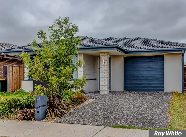 29 Westonbury Drive, Truganina VIC 3029