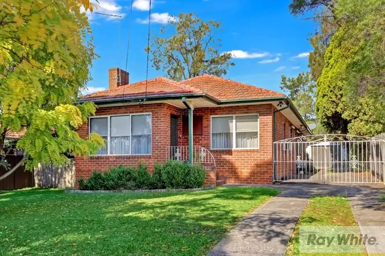 9 Rayment Avenue, Kingsgrove NSW 2208