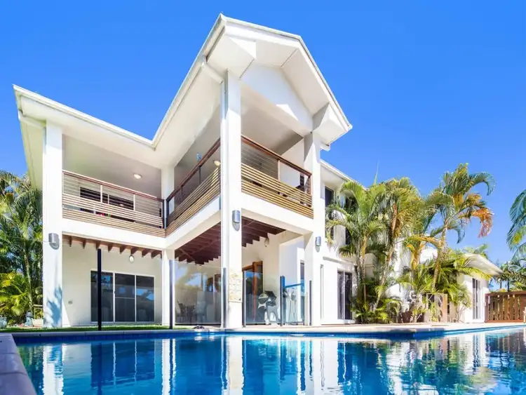 38 Baker Finch Place, Twin Waters QLD 4564