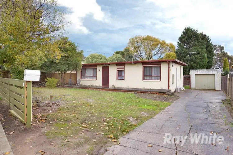 17 Johnson Drive, Ferntree Gully VIC 3156