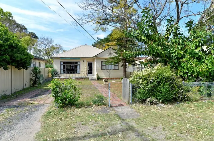 1 and 2/152 Paton Street, Woy Woy NSW 2256