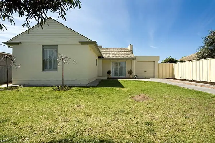 2 Chitral Terrace, South Plympton SA 5038