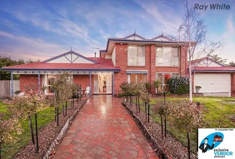 3 Pembroke Close, Taylors Lakes VIC 3038
