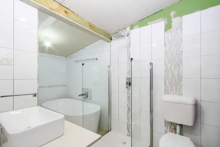 Sixth view of Homely house listing, 42 Chatsbury Street, Goulburn NSW 2580