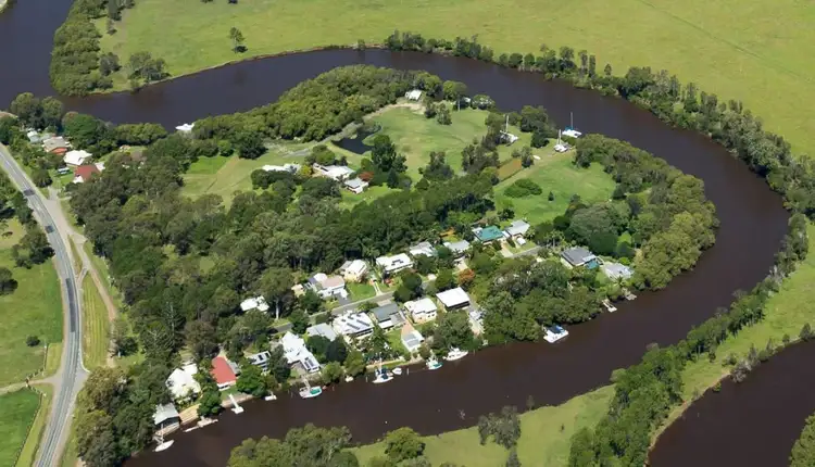Second view of Homely house listing, 373 Beachmere Road, Beachmere QLD 4510