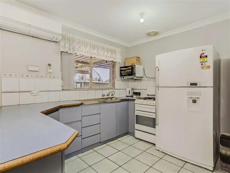 Seventh view of Homely house listing, 4 Devitt Grove, Parmelia WA 6167