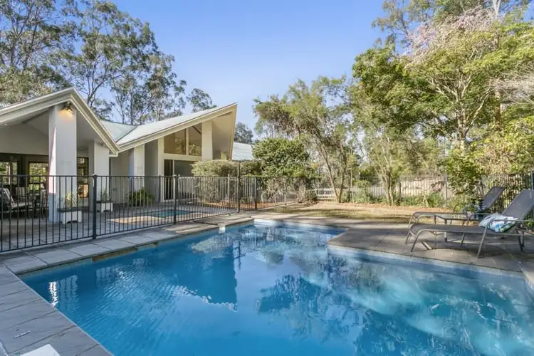 55 Logan Place, Pullenvale QLD 4069