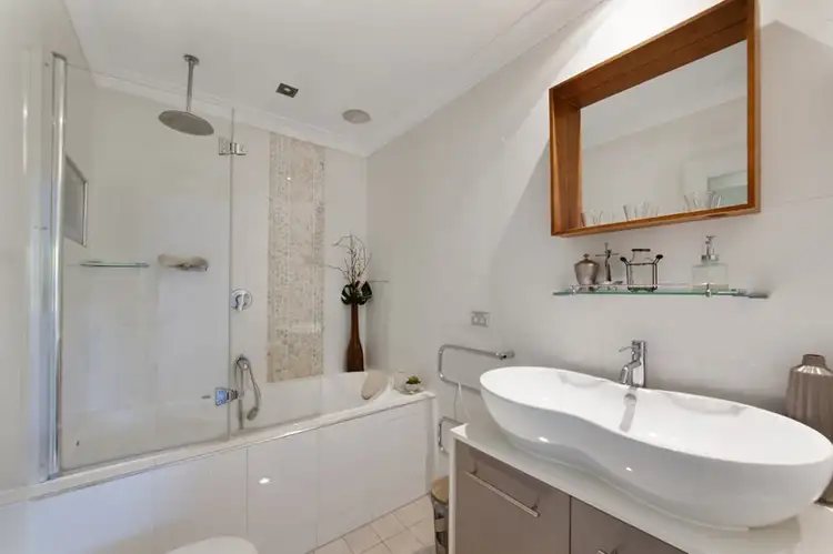 Fifth view of Homely house listing, 29 Hillview Parade, Lurnea NSW 2170