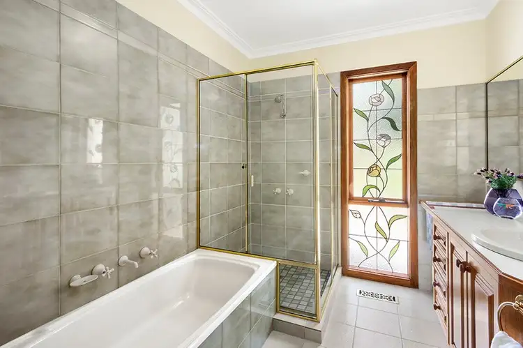 Fifth view of Homely house listing, 6 Diamond Court, Doncaster East VIC 3109
