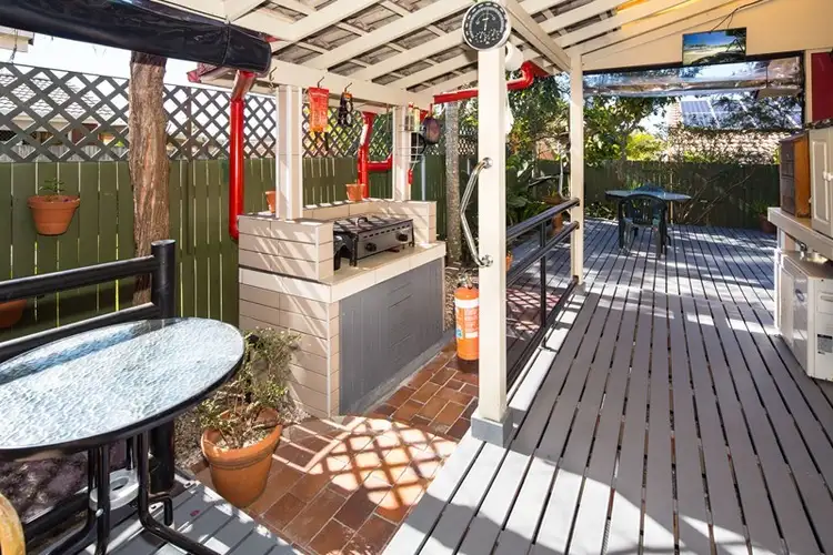 Fifth view of Homely other listing, 1/8 CLOVELLY Place, Labrador QLD 4215