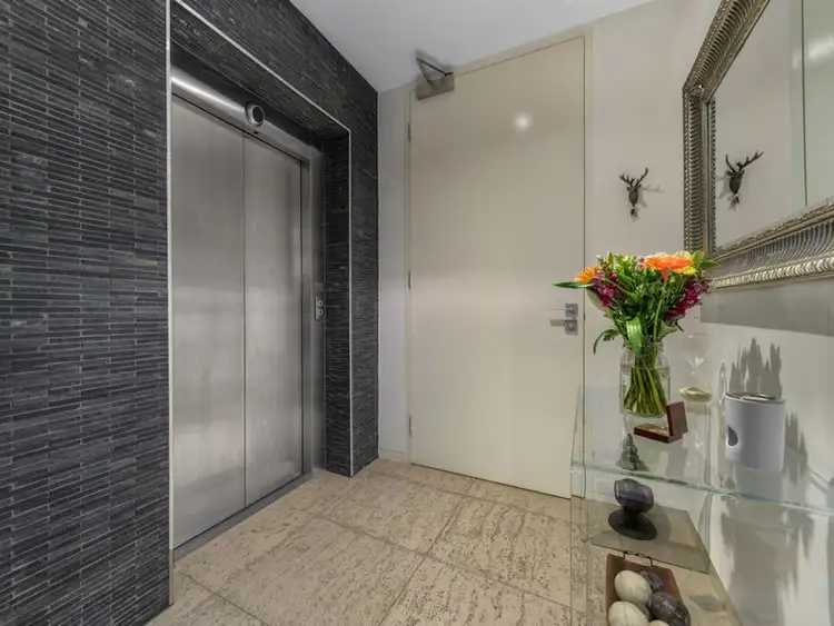 Second view of Homely house listing, 5/24 Riddell Street, Bulimba QLD 4171