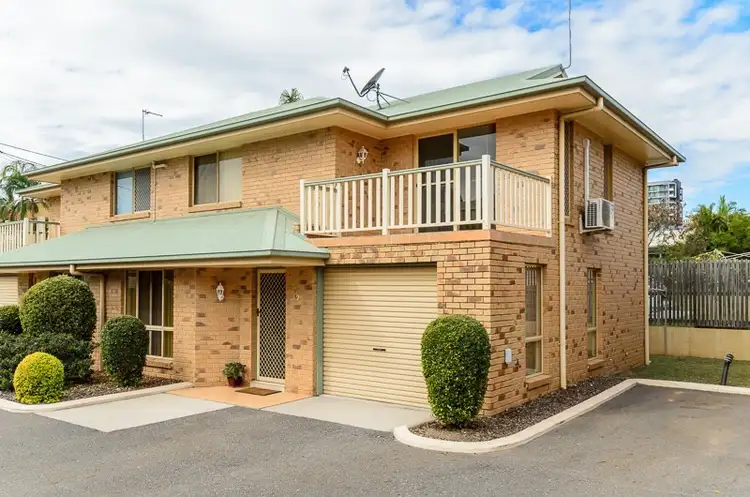 2/7 Central Lane, Gladstone Central QLD 4680