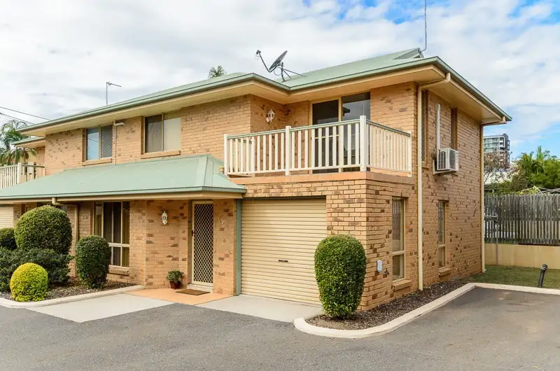 Main view of Homely unit listing, 2/7 Central Lane, Gladstone Central QLD 4680