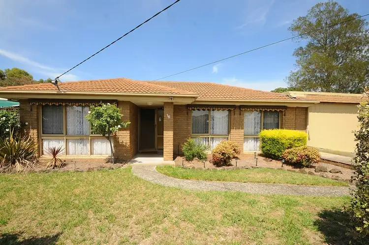 16 Amaroo Drive, Chelsea Heights VIC 3196