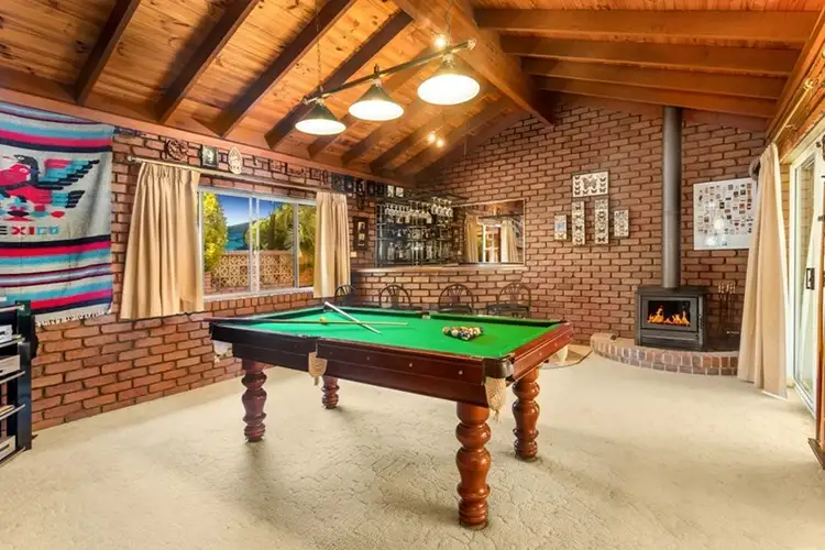 8 Frontignac Street, Carseldine QLD 4034