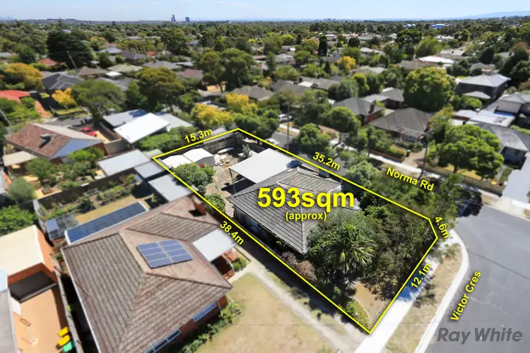 Second view of Homely house listing, 2 Victor Crescent, Forest Hill VIC 3131